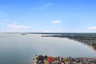 10 Point Beach Dr, Milford, CT 06460 - Photo 25