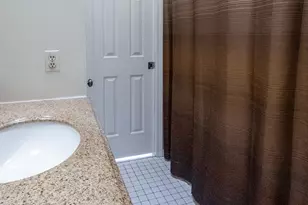 75 Commodore Cmns, Derby, CT 06418 - Photo 29