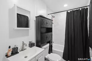 590 N Walnut St, Waterbury, CT 06704 - Photo 9