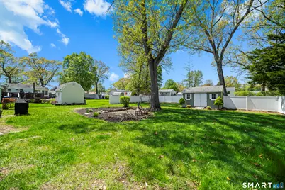 27 Highland Road, Windsor Locks, CT 06096 - Photo 25