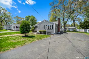 27 Highland Rd, Windsor Locks, CT 06096 - Photo 1