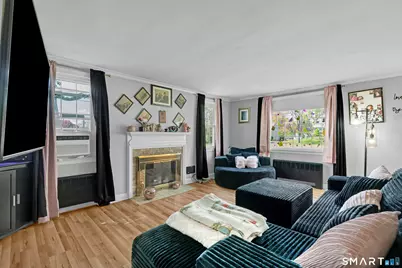 59 Robbins Avenue, Newington, CT 06111 - Photo 7