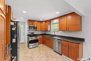 20 Seneca Rd, West Hartford, CT 06117 - Photo 11