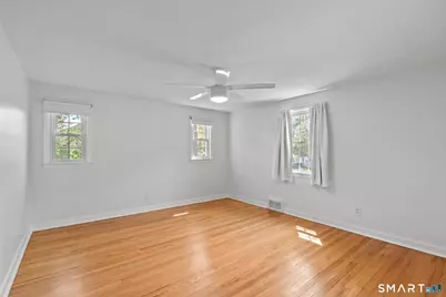 20 Seneca Road, West Hartford, CT 06117 - Photo 19