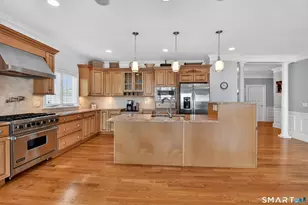 36 Shipyard Ln, Milford, CT 06460 - Photo 7