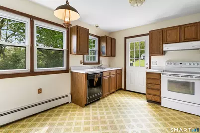 3 Jodry Street, Waterford, CT 06375 - Photo 3
