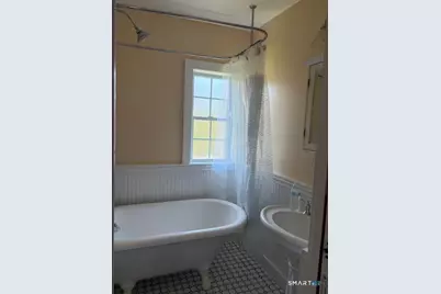 599 Vauxhall St Extension, Waterford, CT 06385 - Photo 17