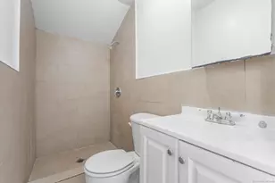 278 Willow St, Waterbury, CT 06710 - Photo 25