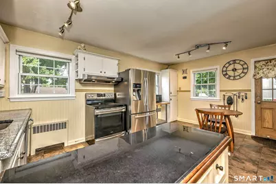 291 Islandview Road, Stratford, CT 06614 - Photo 13