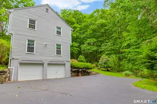 29 Hungry Hill Cir, Guilford, CT 06437 - Photo 3
