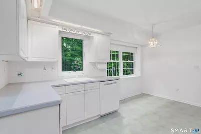 29 Hungry Hill Circle, Guilford, CT 06437 - Photo 9