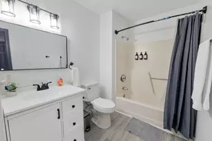 358 Wethersfield Ave, Hartford, CT 06114 - Photo 27