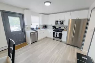 358 Wethersfield Ave, Hartford, CT 06114 - Photo 11