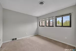 185 Spring St, Wethersfield, CT 06109 - Photo 17