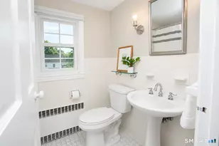52 Clifton Ave, West Hartford, CT 06107 - Photo 19