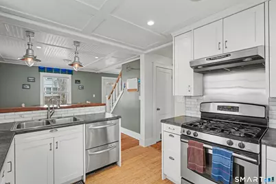 4 Dallas Street, Hamden, CT 06514 - Photo 13