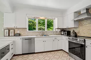 2 Studio Ln, Norwalk, CT 06850 - Photo 9
