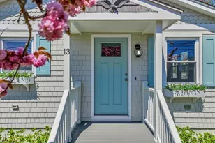 13 Maltby St, Branford, CT 06405 - Photo 3