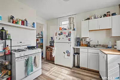 7 University Place, New Haven, CT 06511 - Photo 9