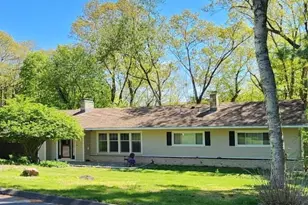 136 Knoll Dr, Hamden, CT 06518 - Photo 1