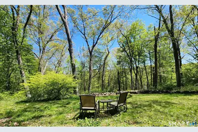 136 Knoll Drive, Hamden, CT 06518 - Photo 3