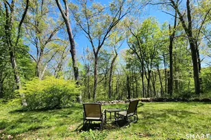 136 Knoll Dr, Hamden, CT 06518 - Photo 3
