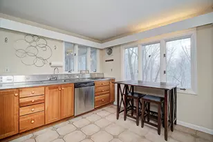 136 Knoll Dr, Hamden, CT 06518 - Photo 13