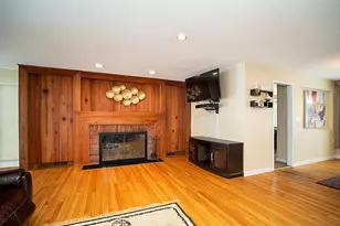 136 Knoll Dr, Hamden, CT 06518 - Photo 7