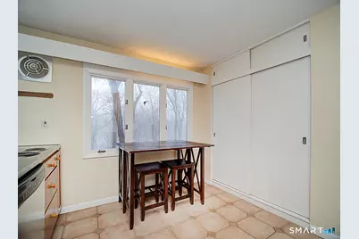 136 Knoll Drive, Hamden, CT 06518 - Photo 13
