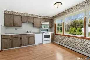 2010 North St, Fairfield, CT 06824 - Photo 11