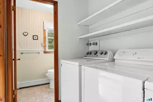 2010 North St, Fairfield, CT 06824 - Photo 13