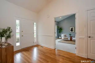 39 Emily Way, West Hartford, CT 06107 - Photo 5
