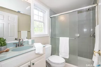39 Emily Way #39, West Hartford, CT 06107 - Photo 37