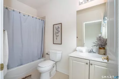 39 Emily Way #39, West Hartford, CT 06107 - Photo 31