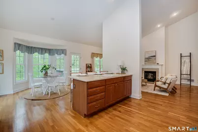 39 Emily Way #39, West Hartford, CT 06107 - Photo 19