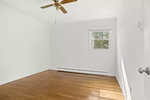 14 Dale Pl, Stamford, CT 06906 - Photo 9