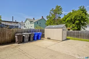 81 Lincoln St, Enfield, CT 06082 - Photo 5