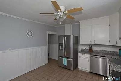 81 Lincoln Street, Enfield, CT 06082 - Photo 7