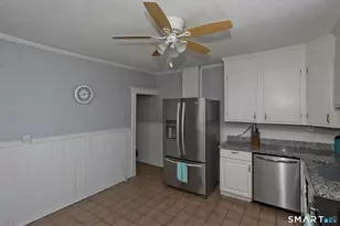 81 Lincoln St, Enfield, CT 06082 - Photo 7