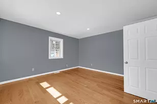 254 Broad St, Norwich, CT 06360 - Photo 13