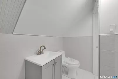 254 Broad Street, Norwich, CT 06360 - Photo 25