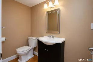 99 Iroquois Rd, West Hartford, CT 06117 - Photo 15
