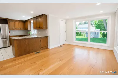99 Iroquois Road, West Hartford, CT 06117 - Photo 11