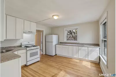 784 Howard Avenue #2nd Floor, Bridgeport, CT 06605 - Photo 9