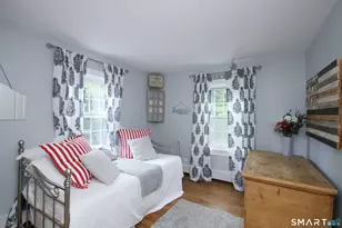 146 Oxford Rd, Fairfield, CT 06890 - Photo 15