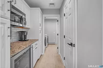 33 King Street, Danbury, CT 06811 - Photo 21