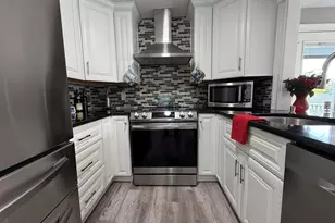 100 Sumac St, West Haven, CT 06516 - Photo 9