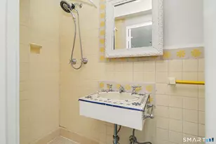 530 Roxbury Rd, Stamford, CT 06902 - Photo 23