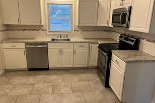 14 Elmview Cir, Waterbury, CT 06708 - Photo 3