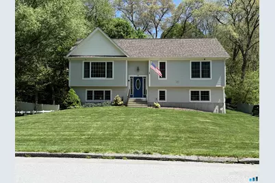 29 Carey Lane, Norwich, CT 06360 - Photo 1